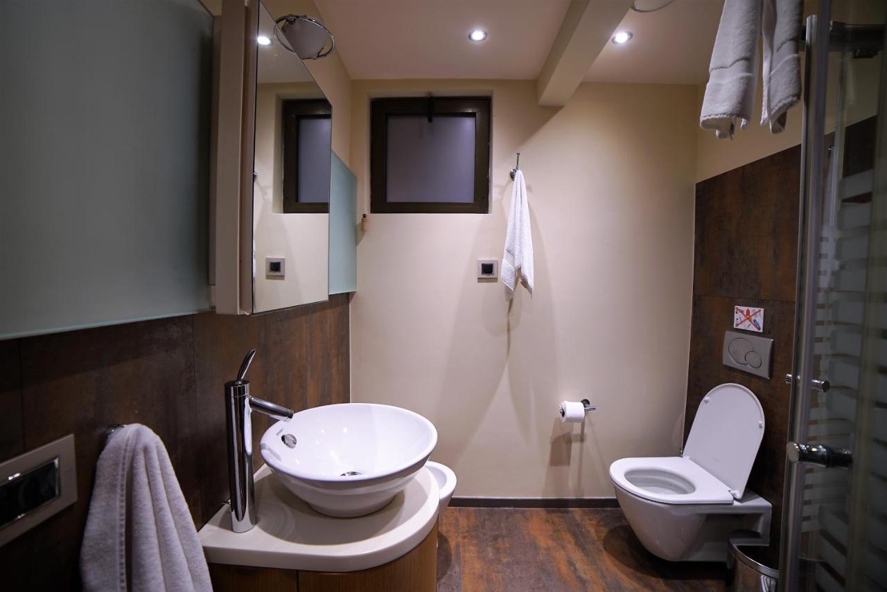 Deris Bosphorus Lodge Apartments Истанбул Екстериор снимка