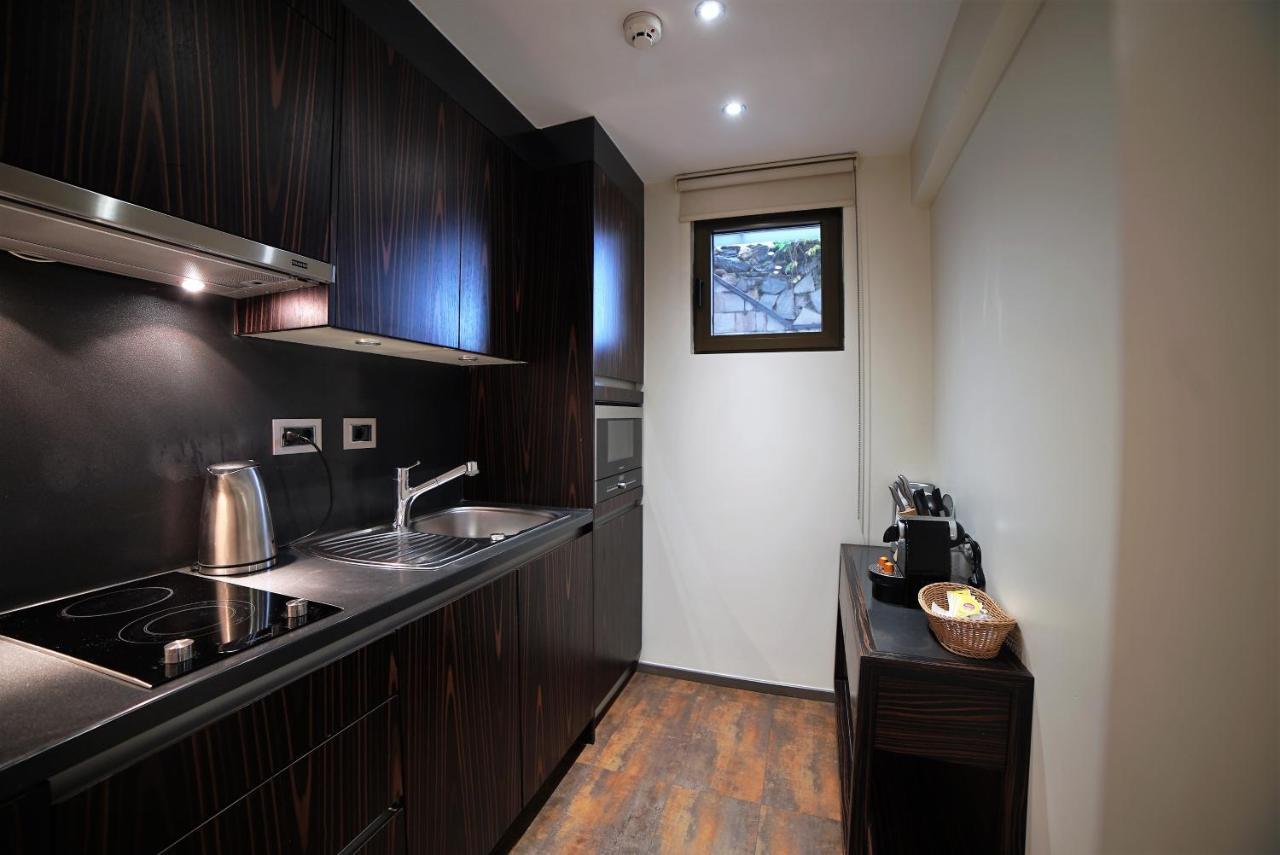 Deris Bosphorus Lodge Apartments Истанбул Екстериор снимка