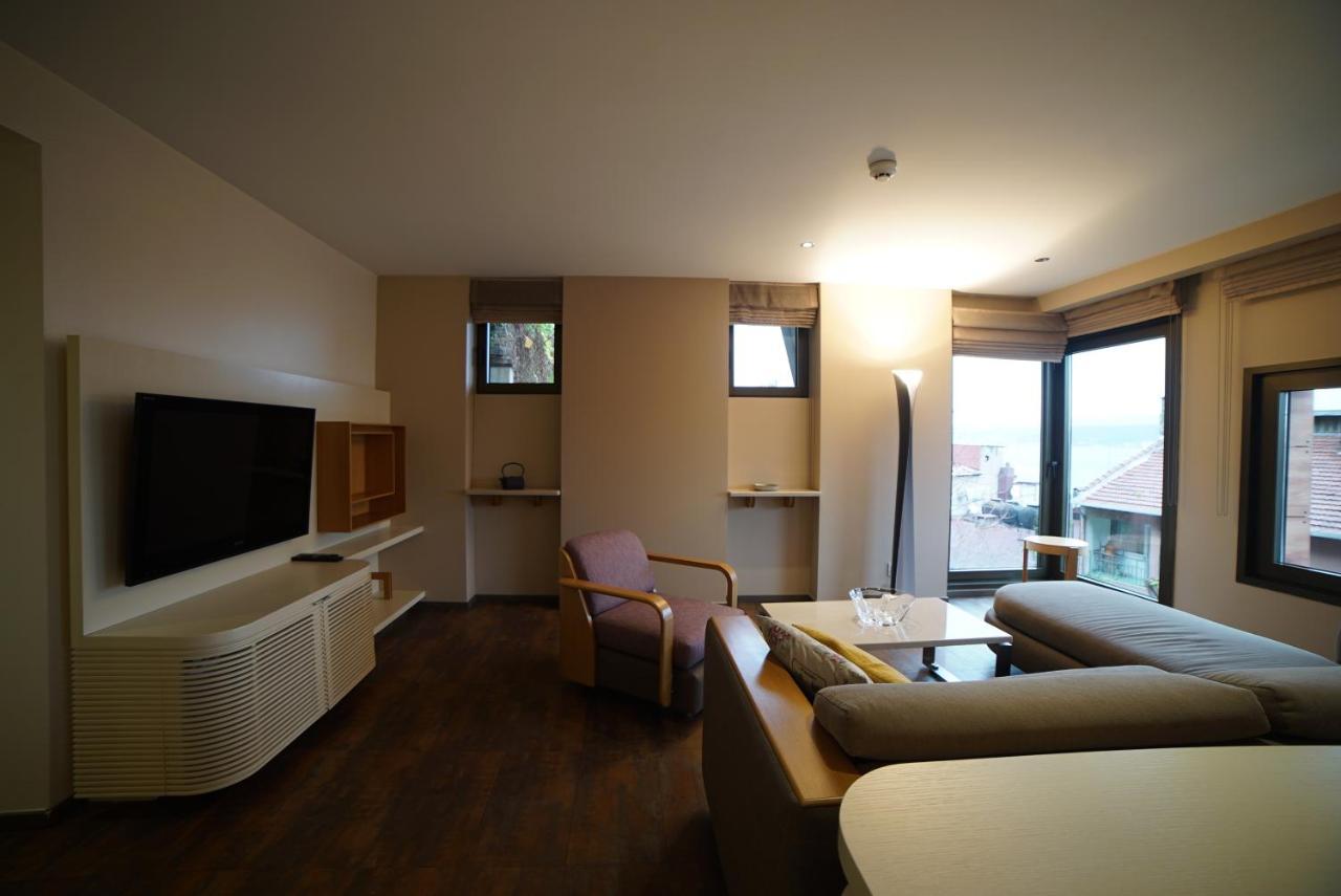 Deris Bosphorus Lodge Apartments Истанбул Екстериор снимка